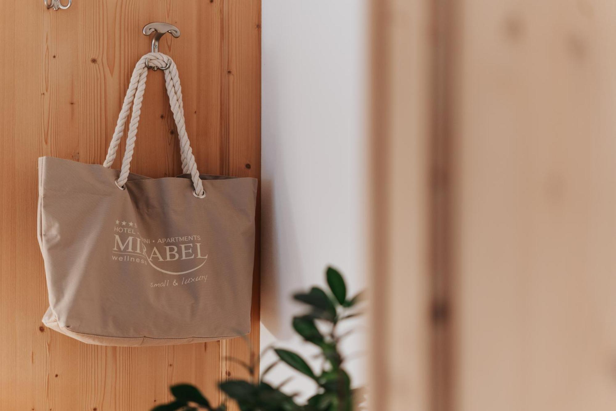 B&B Hotel Mirabel Urtijëi Dış mekan fotoğraf