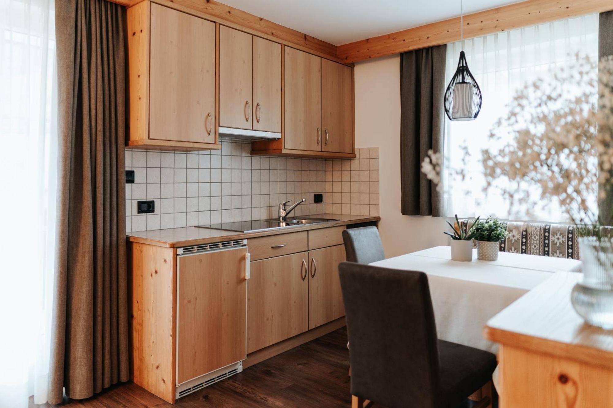 B&B Hotel Mirabel Urtijëi Oda fotoğraf