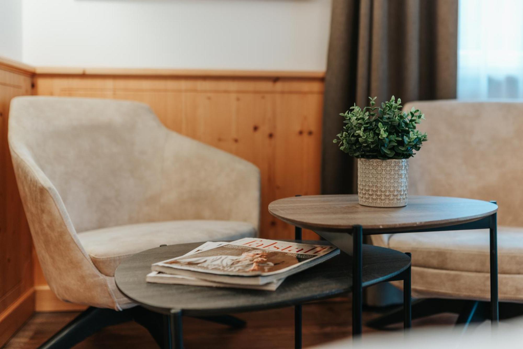 B&B Hotel Mirabel Urtijëi Oda fotoğraf