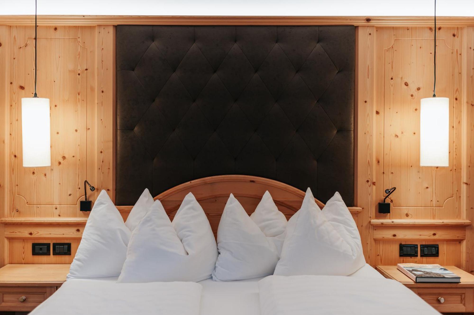 B&B Hotel Mirabel Urtijëi Oda fotoğraf