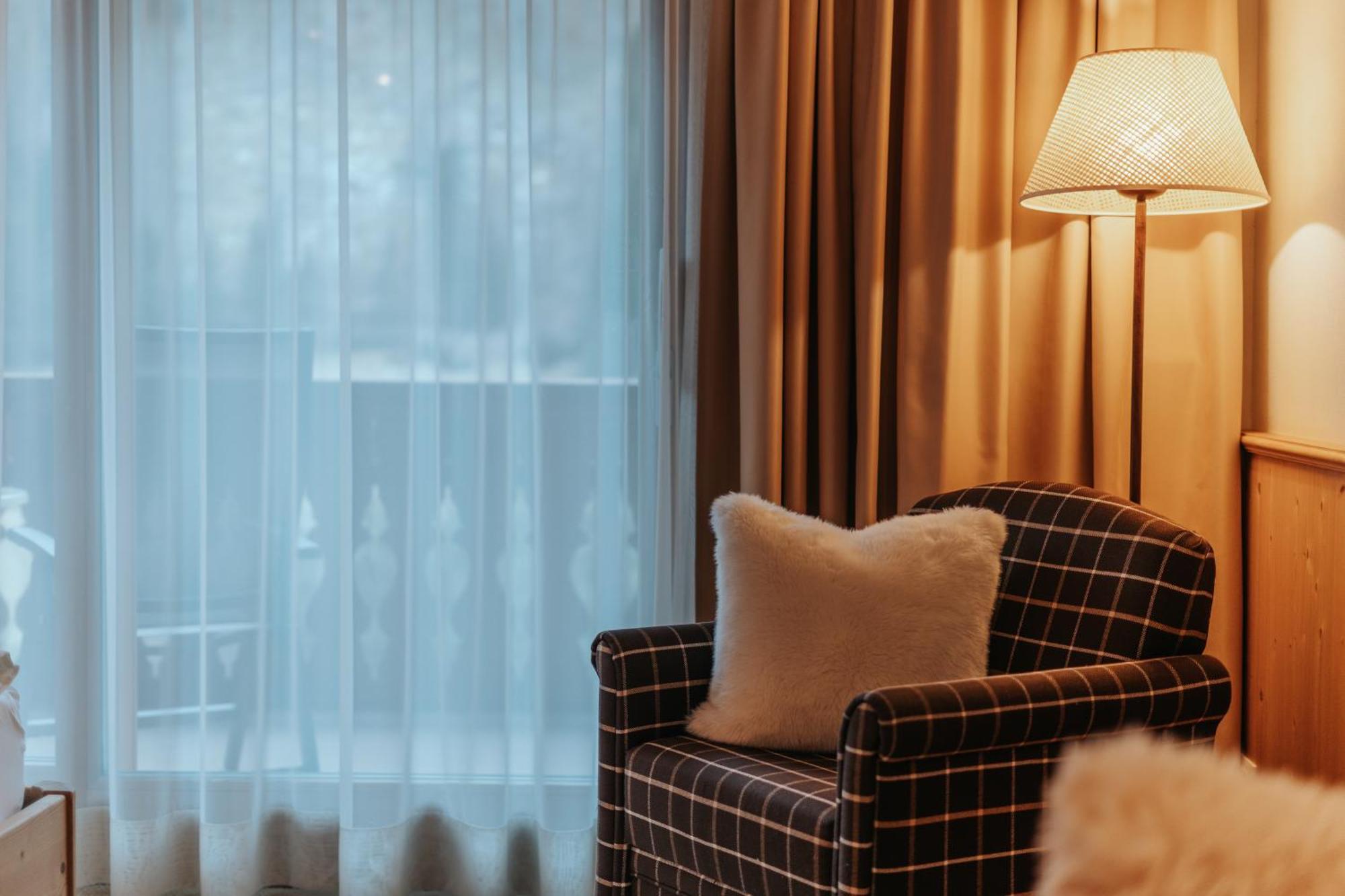 B&B Hotel Mirabel Urtijëi Oda fotoğraf