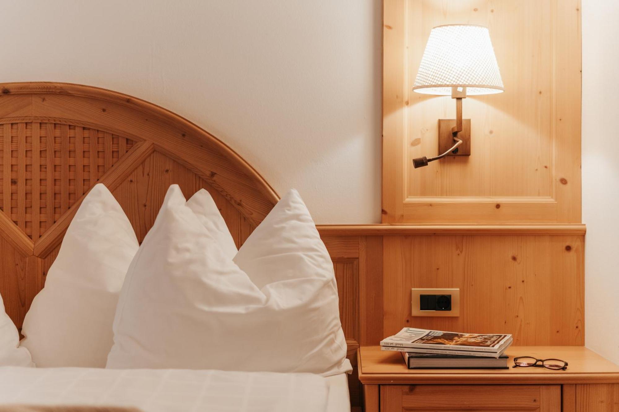 B&B Hotel Mirabel Urtijëi Oda fotoğraf